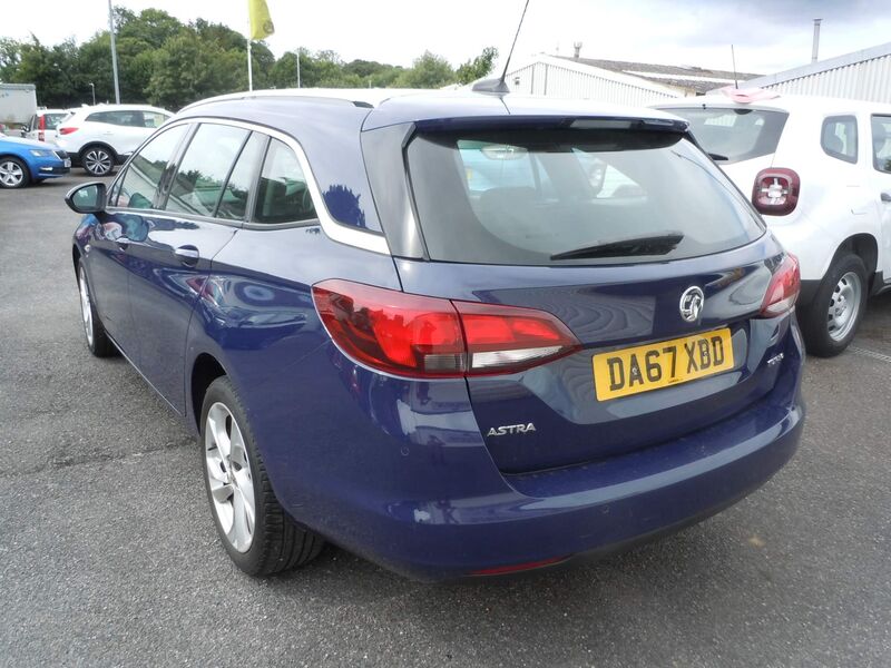 VAUXHALL ASTRA