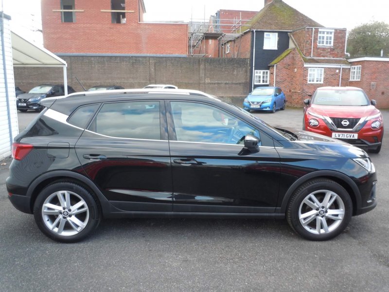 SEAT ARONA