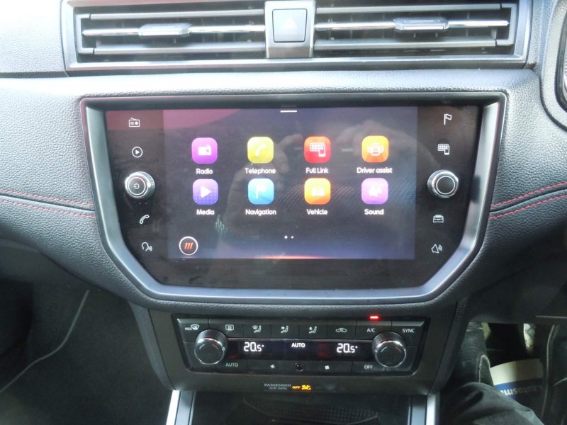 SEAT ARONA