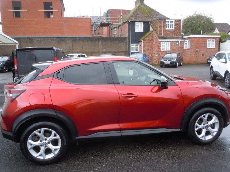 NISSAN JUKE