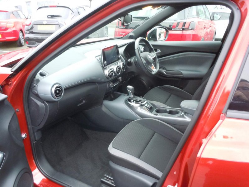 NISSAN JUKE