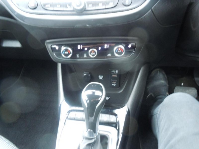 VAUXHALL CROSSLAND