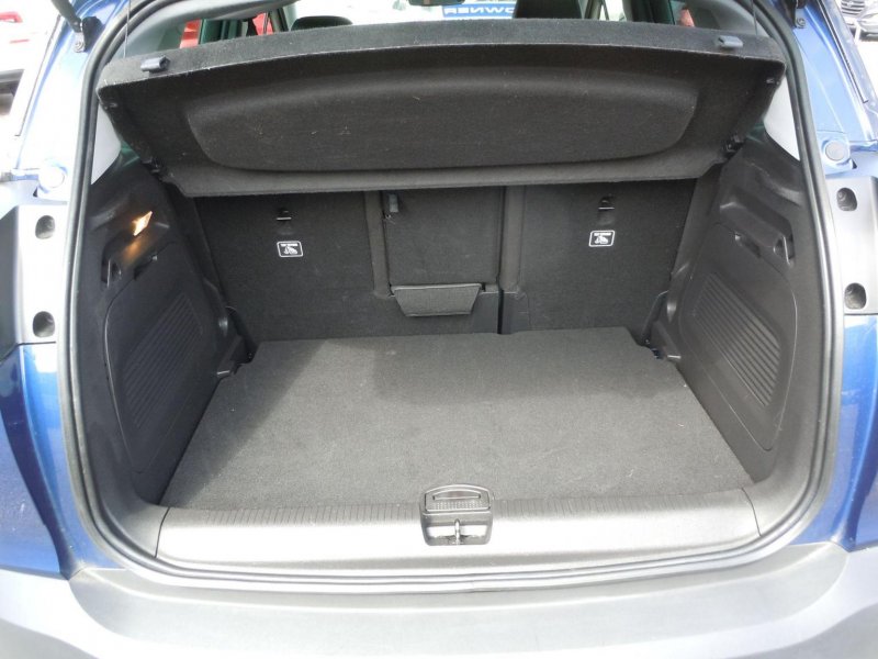 VAUXHALL CROSSLAND