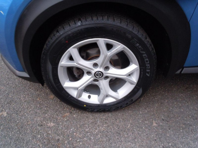 NISSAN JUKE