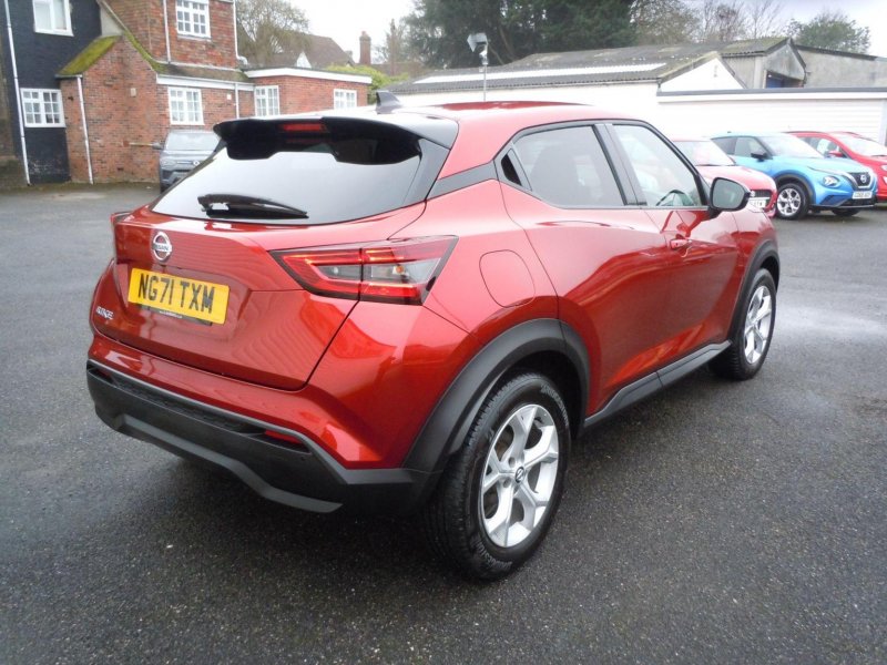 NISSAN JUKE